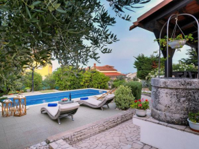 Holiday home with swimming pool near centre